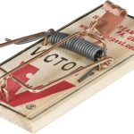 Victor Metal Pedal Mouse Trap - M023 - Wood Mouse Trap, Brown, 2 Count (Pack of 1)